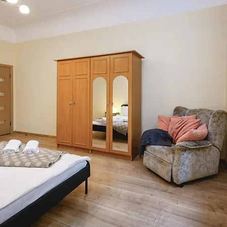 Brand-new 4br For 8 - Quiet & Easy 1st Floor Riga